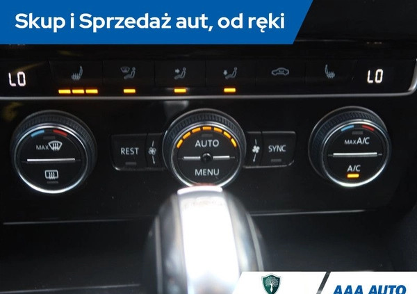 Volkswagen Passat cena 57000 przebieg: 227610, rok produkcji 2016 z Iwonicz-Zdrój małe 154